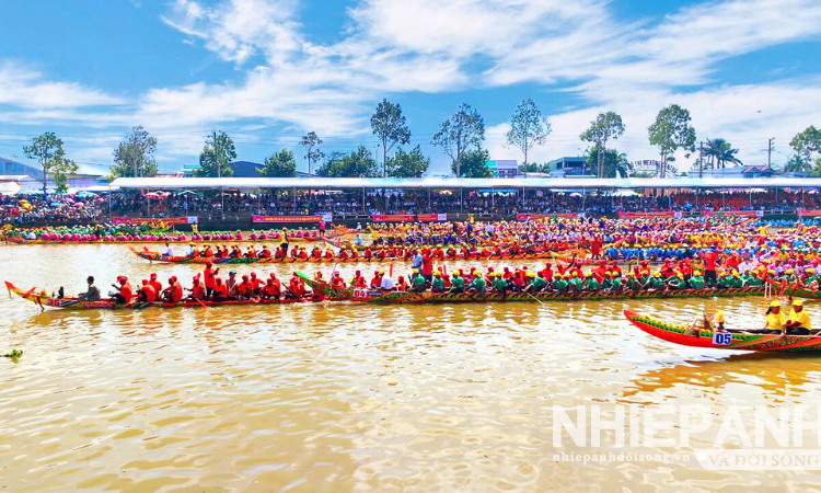 Cần Thơ: Sẵn sàng cho ngày hội Óoc Om Bóc - Đua ghe Ngo
