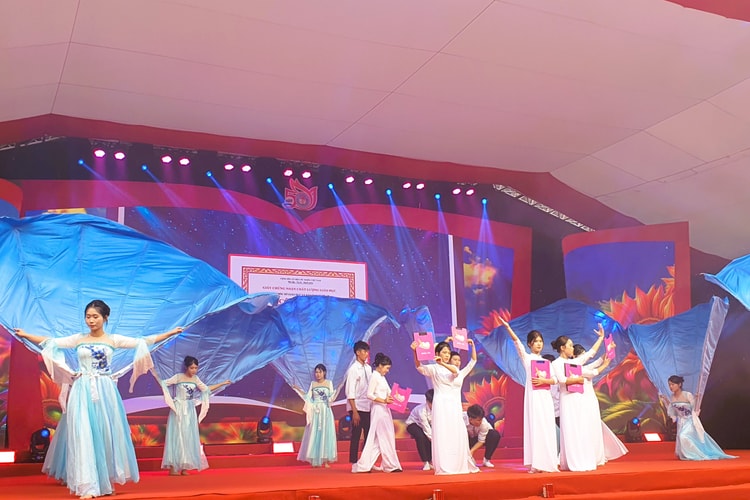 TRƯỜNG THPT THANH CHƯƠNG 3
NỬA THẾ KỶ VỚI SỰ NGHIỆP TRỒNG NGƯỜI
