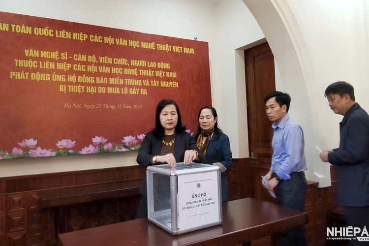 Ủy ban Toàn quốc Liên hiệp các Hội Văn học Nghệ thuật Việt Nam  phát động ủng hộ đồng bào vùng lũ,
