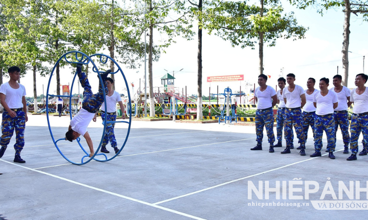 Quân khu 9: Lữ đoàn 962 rèn thể lực độc đáo của bộ đội miền sông nước Cửu Long