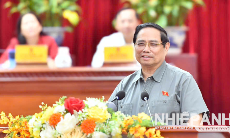 Thủ tướng Phạm Minh Chính tiếp xúc cử tri tại thành phố Cần Thơ