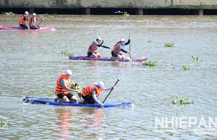 Cần Thơ: Khai mạc Giải đua thuyền ván Sup mở rộng năm 2025