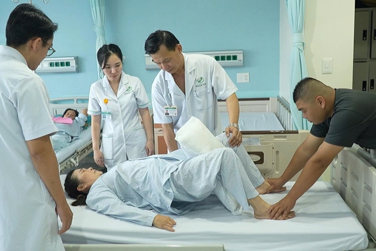 Phẫu thuật thành công ca loạn sản khớp háng 50 năm hiếm gặp