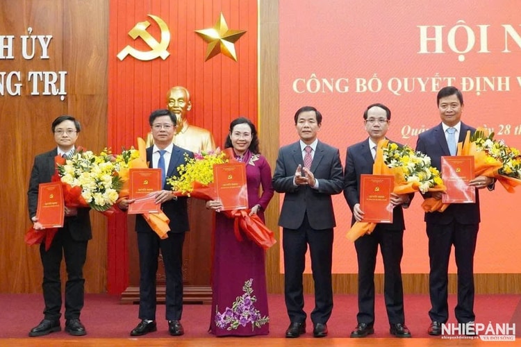 Ban Thường vụ Tỉnh ủy Quảng Trị công bố các quyết định về công tác cán bộ