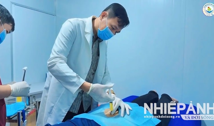 Nỗi lo đau nhức xương khớp tái phát khi trời trở lạnh
