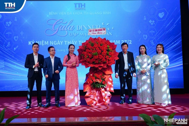 Quảng Trị: Sôi nổi chuỗi hoạt động thể thao và Gala Dinner kỷ niệm 71 năm Ngày Thầy thuốc Việt Nam tại Bệnh viện TTH

