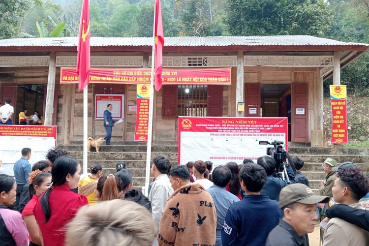 Nghệ An “Rộn ràng ngày hội non sông”.
Tỷ lệ cử tri đi bầu đại biểu Quốc hội khóa XVI và đại biểu HĐND các cấp, nhiệm kỳ 2026 – 2031 đạt 99,76%

