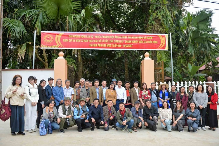 Hội Nghệ sĩ Nhiếp ảnh Việt Nam tổ chức về nguồn nhân kỷ niệm 73 năm Ngày truyền thống Nhiếp ảnh Việt Nam (15/3/1953 - 15/3/2026)