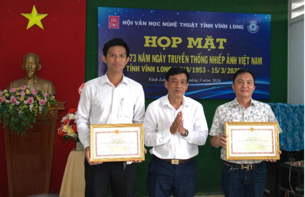 Vĩnh Long họp mặt Kỷ niệm 73 năm  Ngày truyền thống Nhiếp ảnh Việt Nam