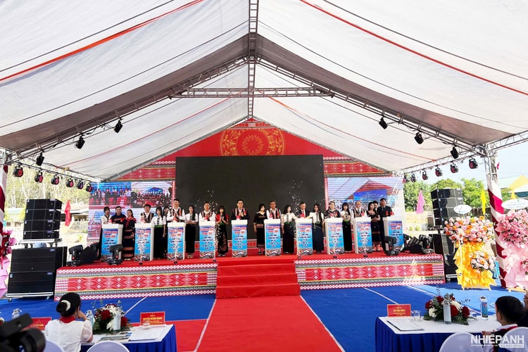 Quảng Ngãi: Đồng loạt khởi công, động thổ xây dựng 5 Trường Phổ thông nội trú liên cấp Tiểu học - Trung học cơ sở tại các xã biên giới