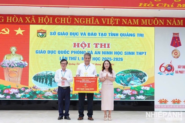 Trường THPT Hoàng Hoa Thám đoạt giải Nhất toàn đoàn tại Hội thi Giáo dục quốc phòng và an ninh học sinh THPT tỉnh Quảng Trị

