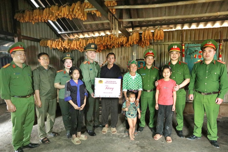 Quyết tâm xây dựng "Xã không ma túy" nơi vùng cao