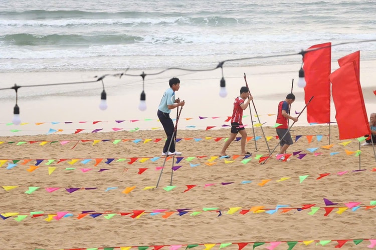 Kỳ Xuân Hà Tĩnh khai trương mùa du lịch biển 2026