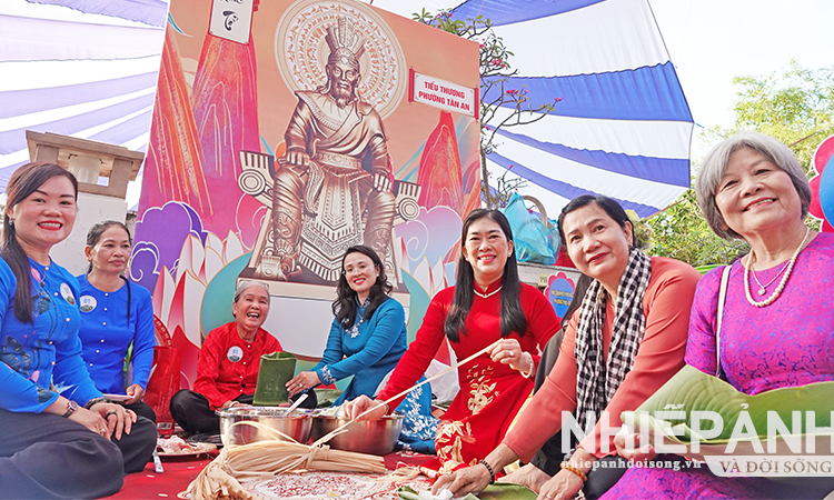 Cần Thơ: Khai mạc Hội thi gói bánh tét, bánh chưng dâng tiến Vua Hùng