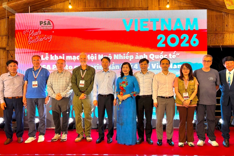 Lãnh đạo Hội Nghệ sĩ Nhiếp ảnh Việt Nam tham dự khai mạc Hội ngộ Nhiếp ảnh quốc tế PSA lần thứ 4 tại Việt Nam