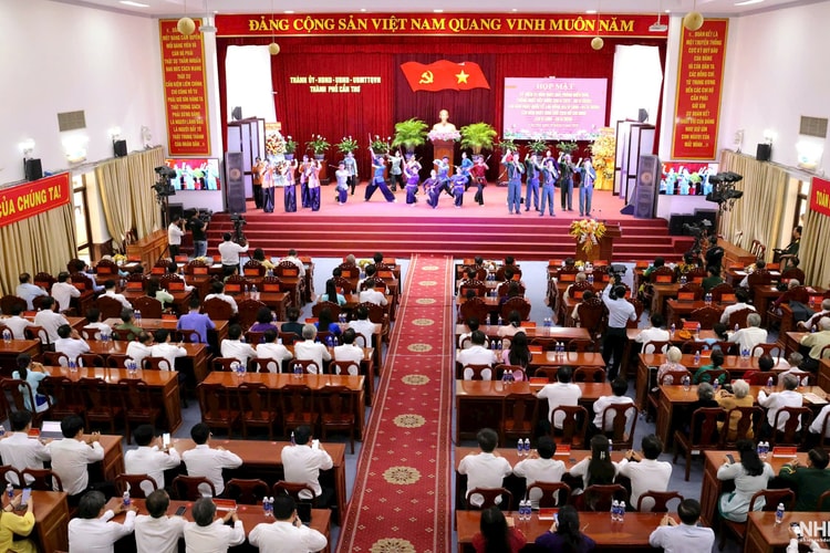 Cần Thơ: Họp mặt kỷ niệm 51 năm Ngày Giải phóng miền Nam, thống nhất đất nước