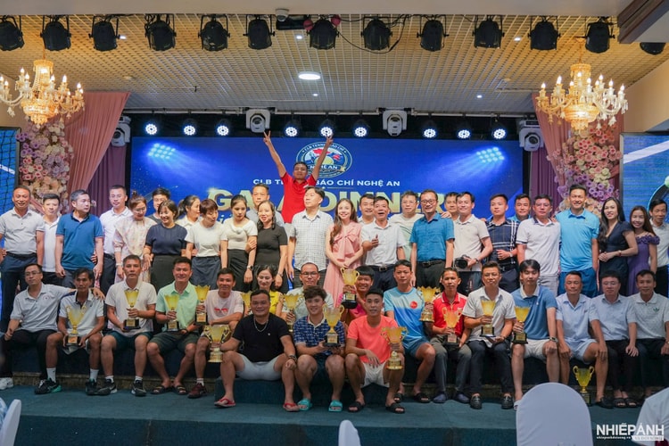 Giải Tennis Báo chí Nghệ An lần thứ VIII: Khi thể thao không chỉ là những cuộc tranh tài