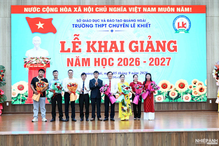 Trường THPT Chuyên Lê Khiết: Thực hiện 8 nhiệm vụ và giải pháp trọng tâm năm học 2026-2027