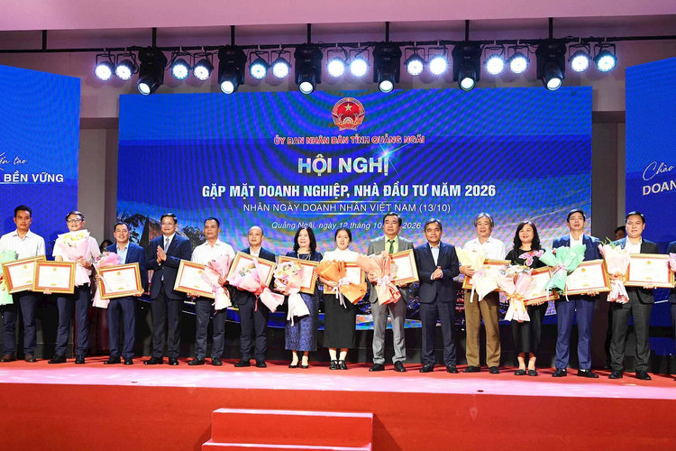 Quảng Ngãi: Gặp mặt doanh nghiệp, nhà đầu tư nhân Ngày Doanh nhân Việt Nam